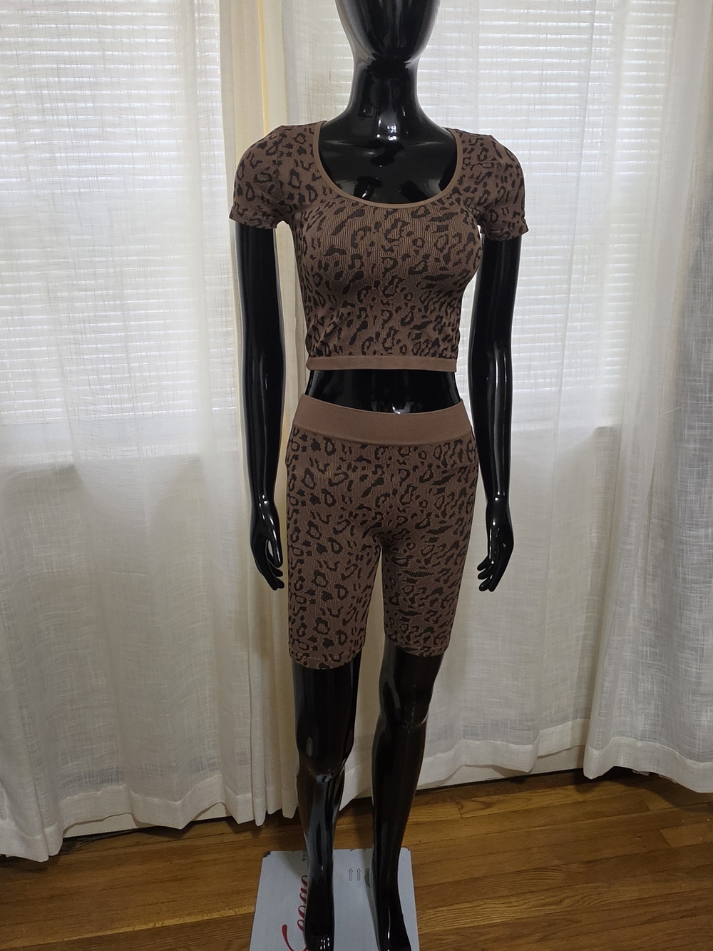 Leopard Print Seamless Crop Top & Biker Shorts Set - Brown